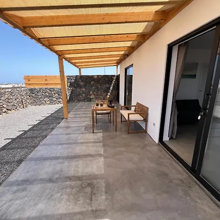 Casale * לאחארס